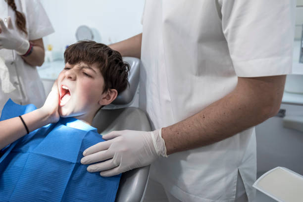 Best Weekend Emergency Dentist in Mustang Ridge, TX